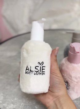 Лосьйон для тіла ALSIE Coconut Milk + пухнастий чохол, 200 мл 3161454784 фото